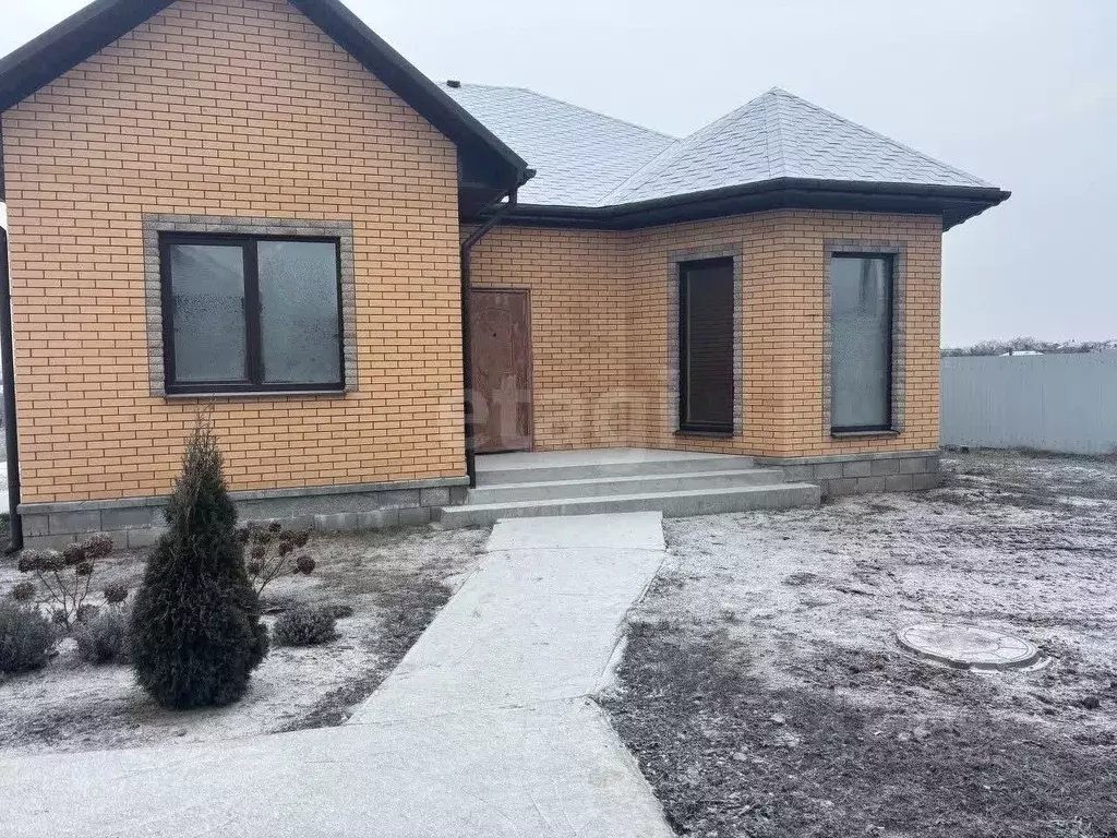 Дом в Белгородская область, Белгородский район, Пушкарское с/пос, с. ... - Фото 1