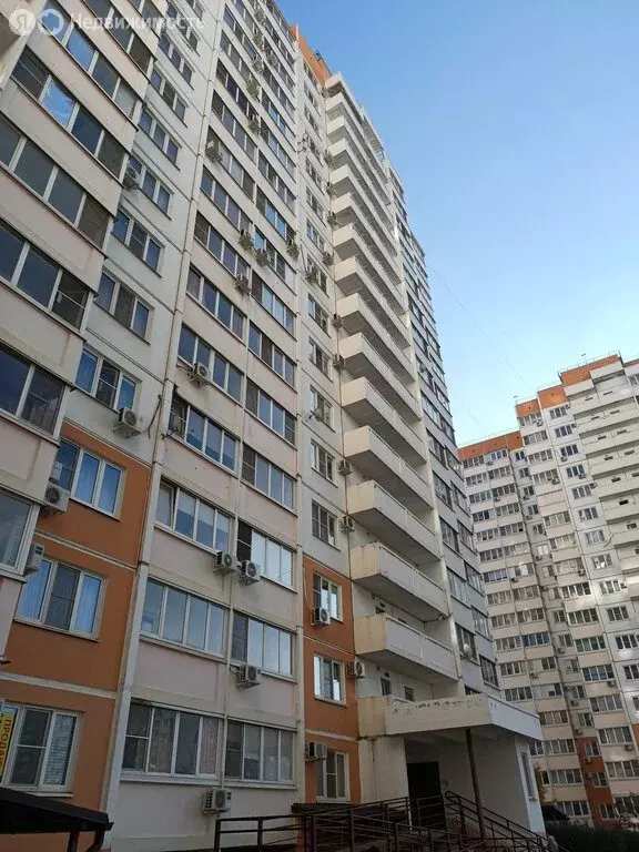 1-комнатная квартира: Краснодар, проспект имени писателя Знаменского, ... - Фото 0