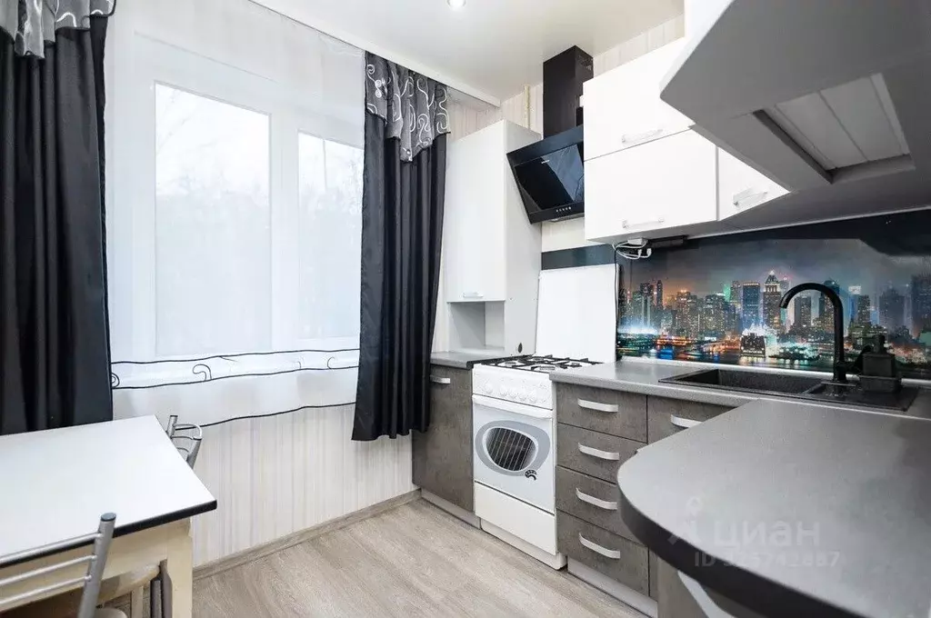 1-к кв. Краснодарский край, Сочи ул. Макаренко, 13 (31.0 м) - Фото 2