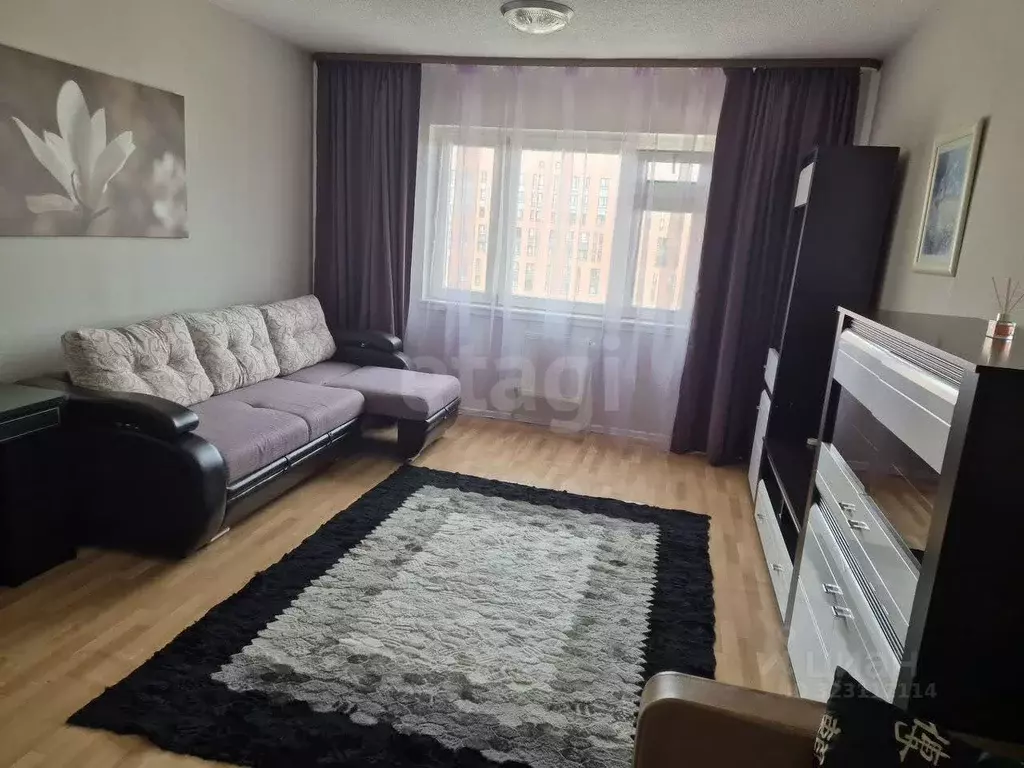 2-к кв. Ямало-Ненецкий АО, Новый Уренгой Оптимистов мкр, 10/1 (66.1 м) - Фото 1