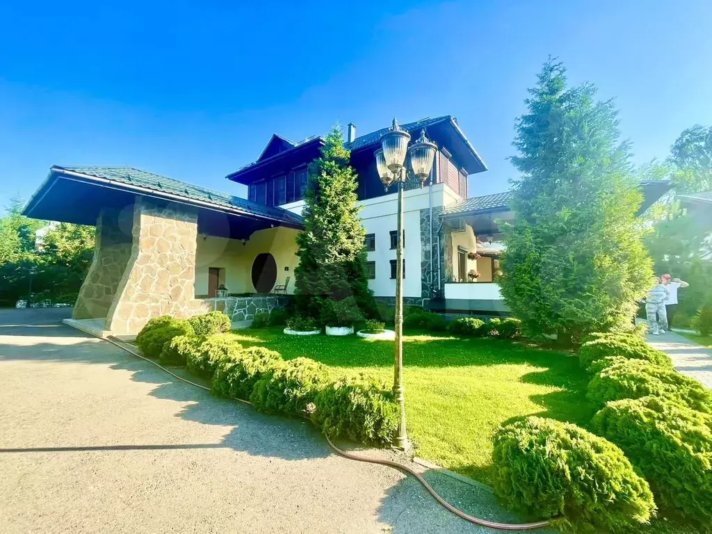 Дом 800 м на участке 51 сот. - Фото 0