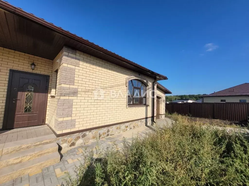 Дом в Белгородская область, Белгородский район, Дубовское с/пос, с. ... - Фото 2