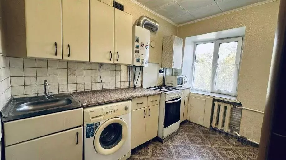 2-к кв. Татарстан, Зеленодольск ул. Карла Маркса, 50 (30.7 м) - Фото 2