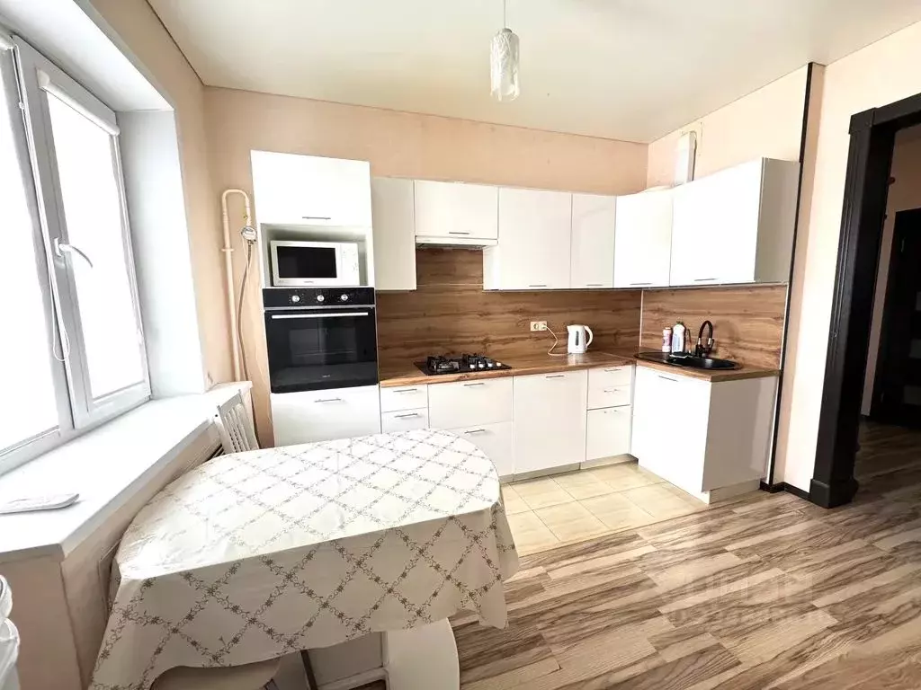 2-к кв. Астраханская область, Астрахань Белгородская ул., 9к1 (50.0 м) - Фото 2