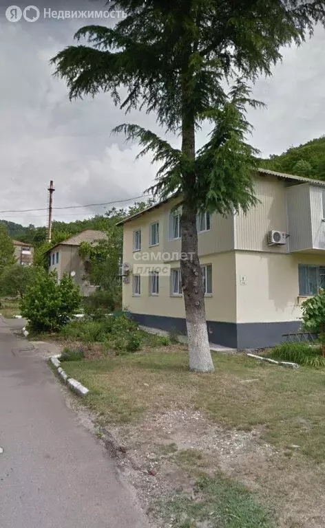 3-комнатная квартира: село Агой, Школьная улица, 8 (42 м) - Фото 0