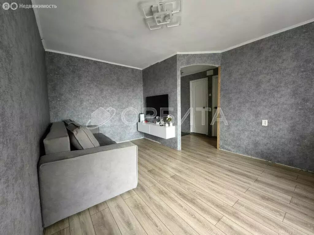 2-комнатная квартира: Тюмень, улица Пржевальского, 34 (50 м) - Фото 1