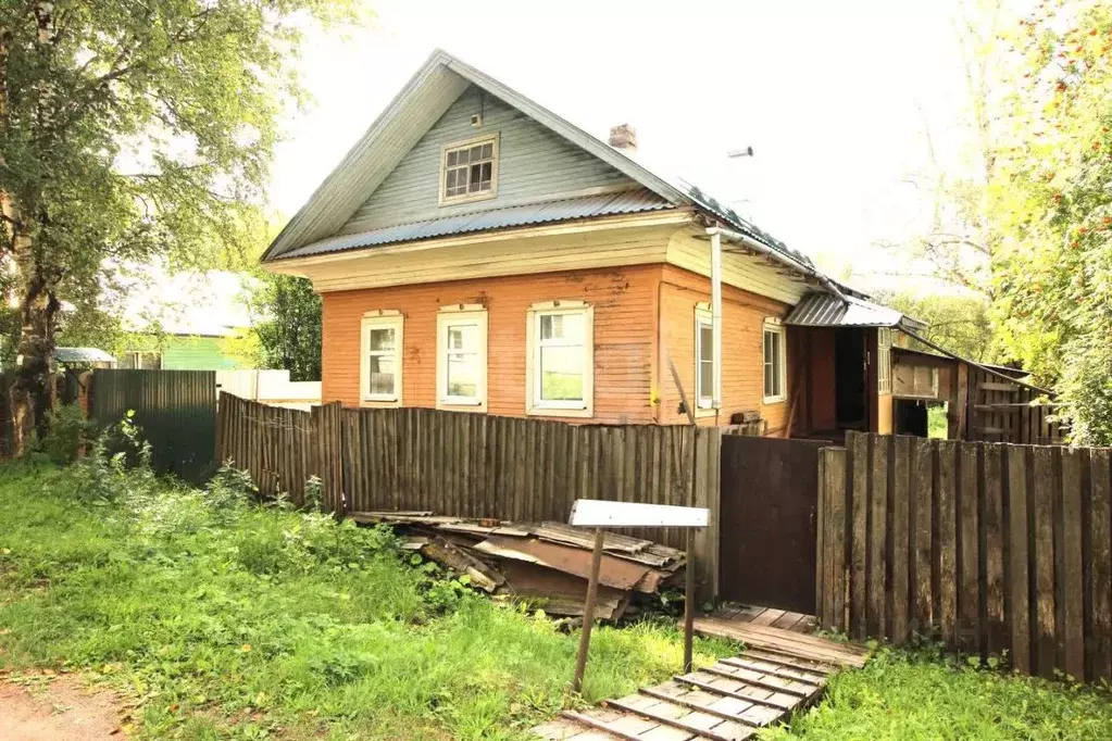 Дом в Вологодская область, Великий Устюг ул. Водников, 76 (37 м) - Фото 1