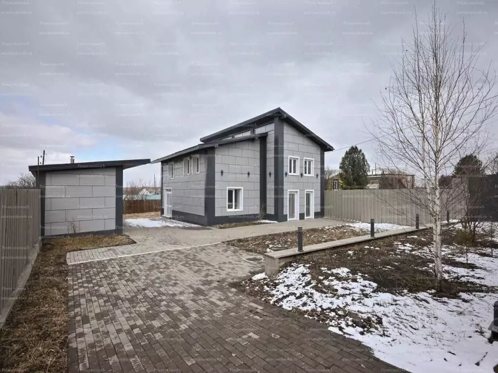 Дом в Красноярский край, Емельяново пгт ул. Цветочная, 46 (200 м) - Фото 2