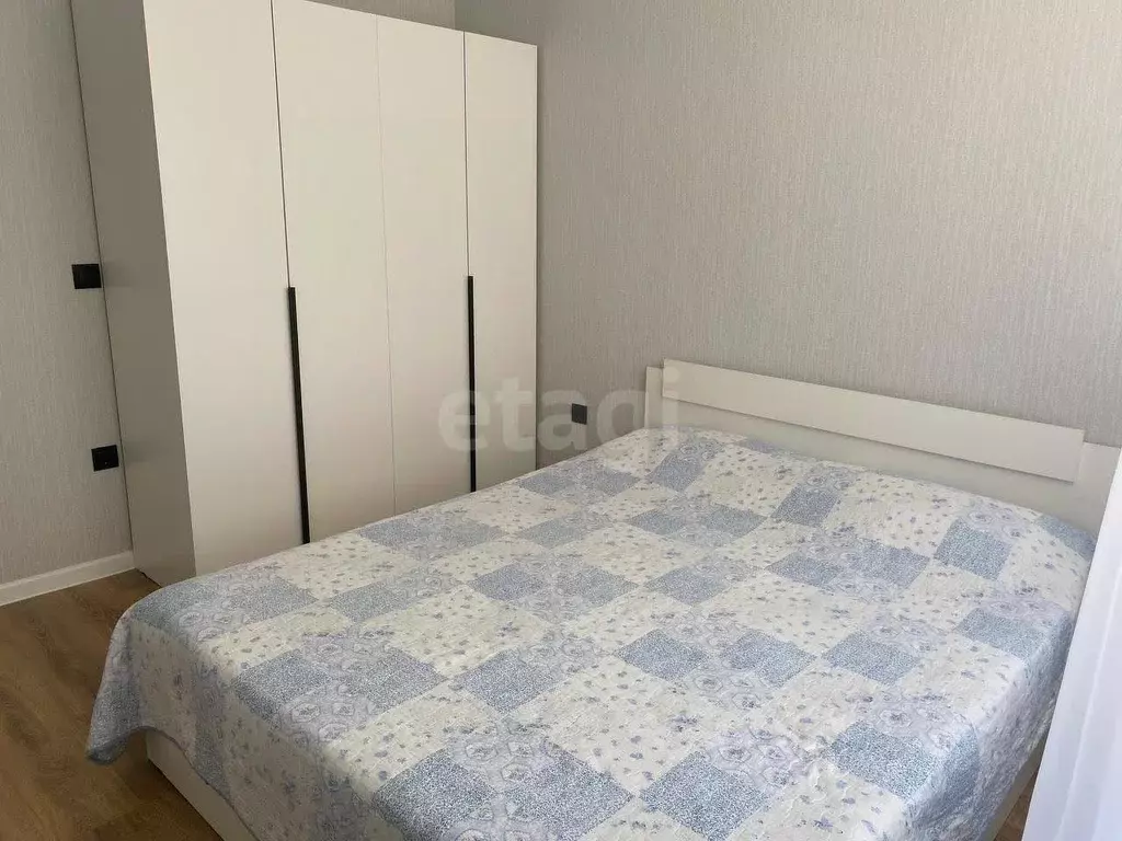 1-к кв. Краснодарский край, Краснодар ул. Летчика Позднякова, 2к20 ... - Фото 0