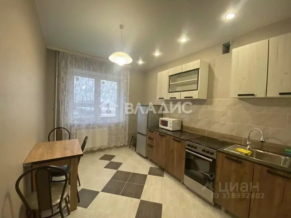 2-к кв. Владимирская область, Владимир 1-я Пионерская ул., 82 (57.0 м) - Фото 1
