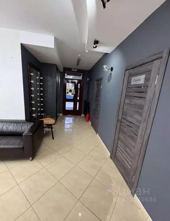 Помещение свободного назначения в Самарская область, Тольятти ул. ... - Фото 1