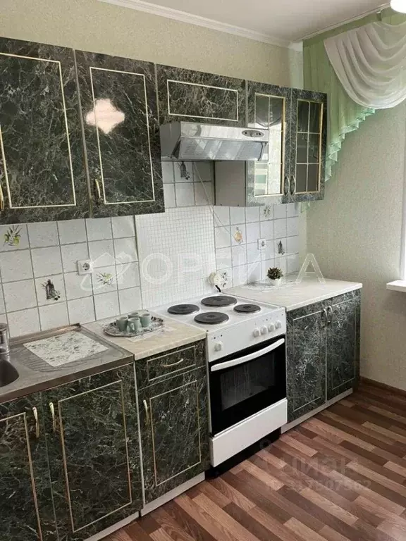 2-к кв. Тюменская область, Тюмень ул. Федюнинского, 3 (50.4 м) - Фото 0