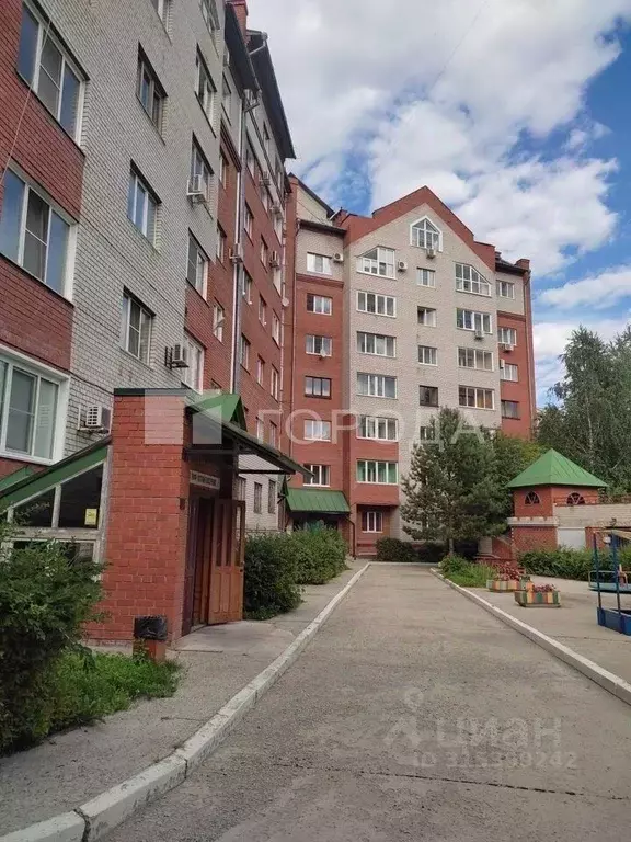 3-к кв. Алтайский край, Барнаул Молодежная ул., 62Б (110.0 м) - Фото 0