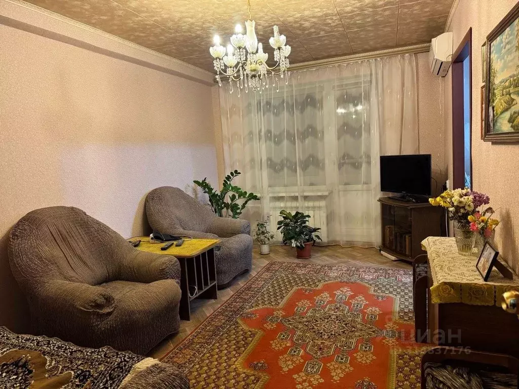 4-к кв. Саратовская область, Саратов Ипподромная ул., 10 (58.8 м) - Фото 0