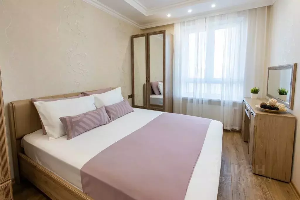 2-к кв. Башкортостан, Уфа ул. Рудольфа Нуреева, 6 (60.0 м) - Фото 0