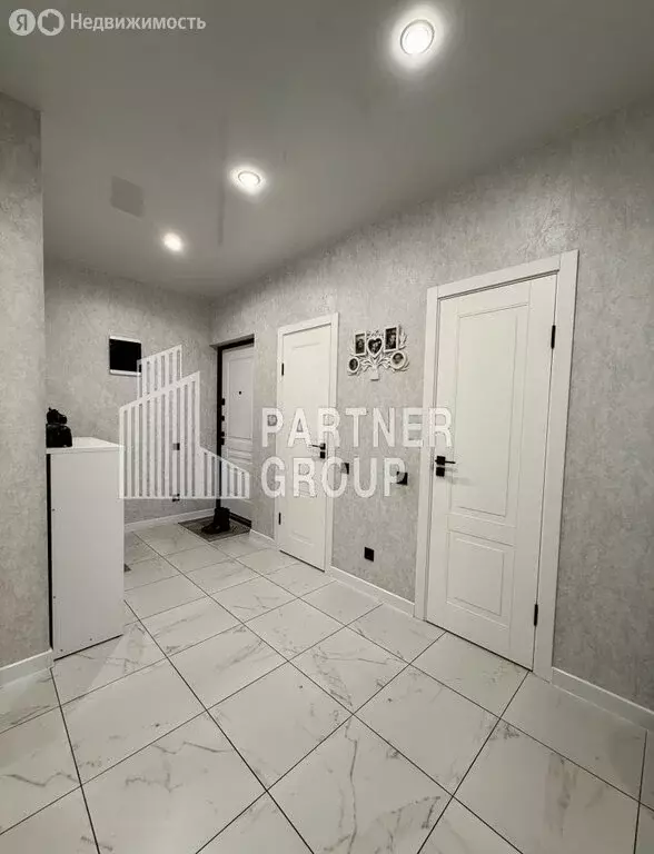 3-комнатная квартира: село Осиновая Гора, улица Аркадия Шипунова, 12 ... - Фото 2