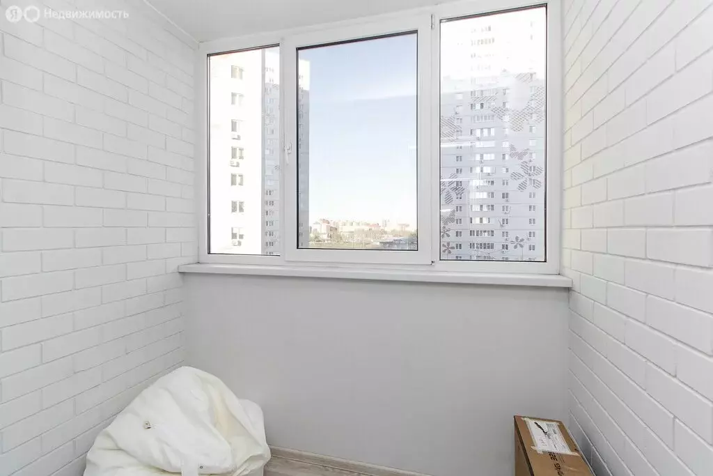 Квартира-студия: Тюмень, Таврическая улица, 9к1 (35 м) - Фото 1