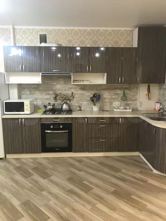 1-к. квартира, 53,5 м, 1/9 эт. - Фото 1
