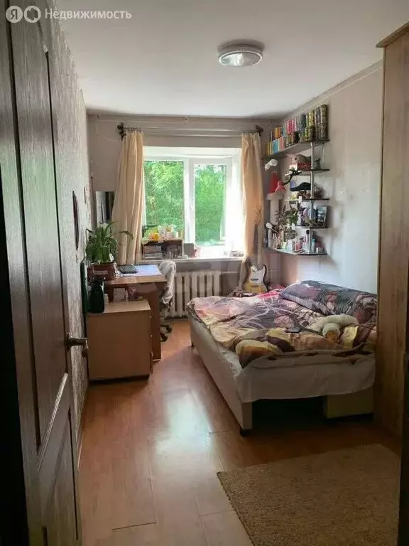 3-комнатная квартира: Пермь, улица Генерала Черняховского, 56 (57.4 м) - Фото 1