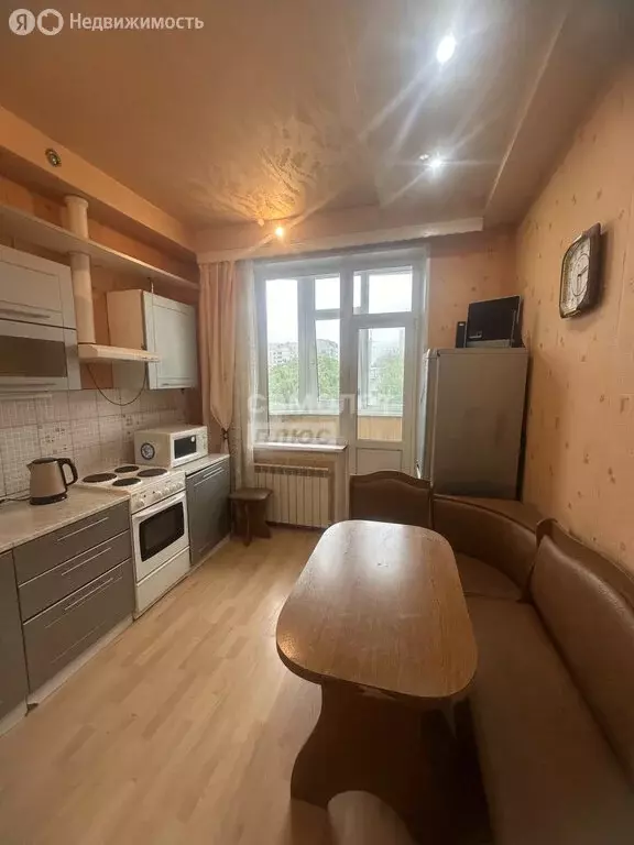1-комнатная квартира: Мончегорск, улица Кондрикова, 12 (40.4 м) - Фото 0
