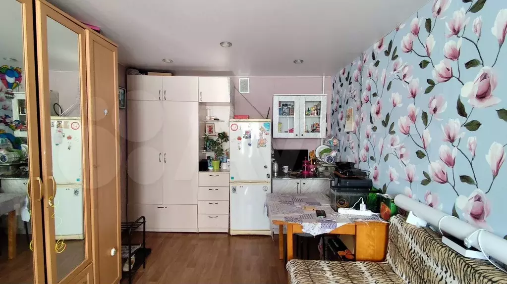 Комната 17 м в 4-к., 9/9 эт. - Фото 0