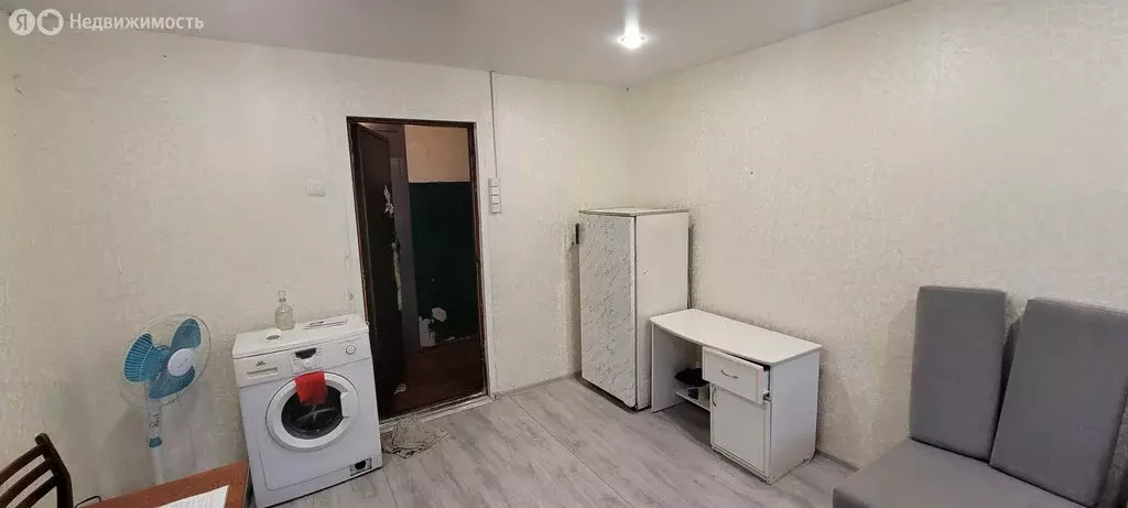 1к в 5-комнатной квартире (14.6 м) - Фото 0
