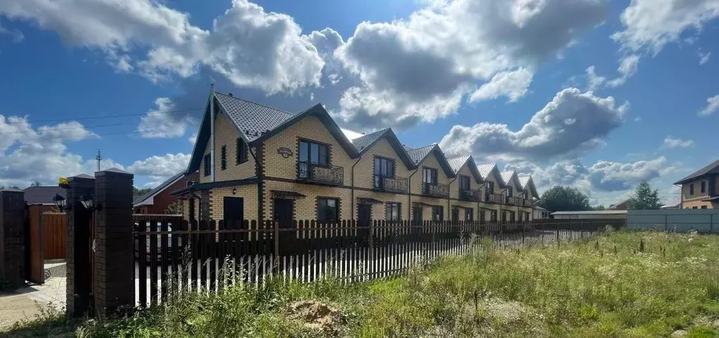 Таунхаус в Калужская область, Совхоз Боровский с/пос, д. Кабицыно ул. ... - Фото 2