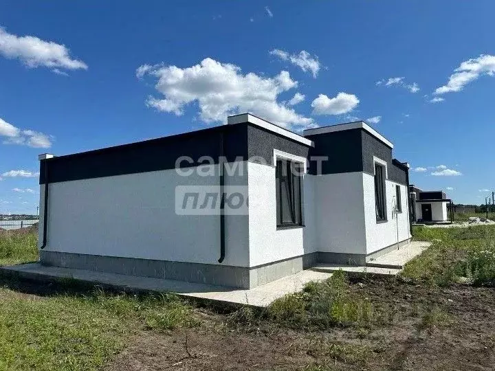 Дом в Курская область, Курский район, Моковский сельсовет, д. 1-я ... - Фото 2