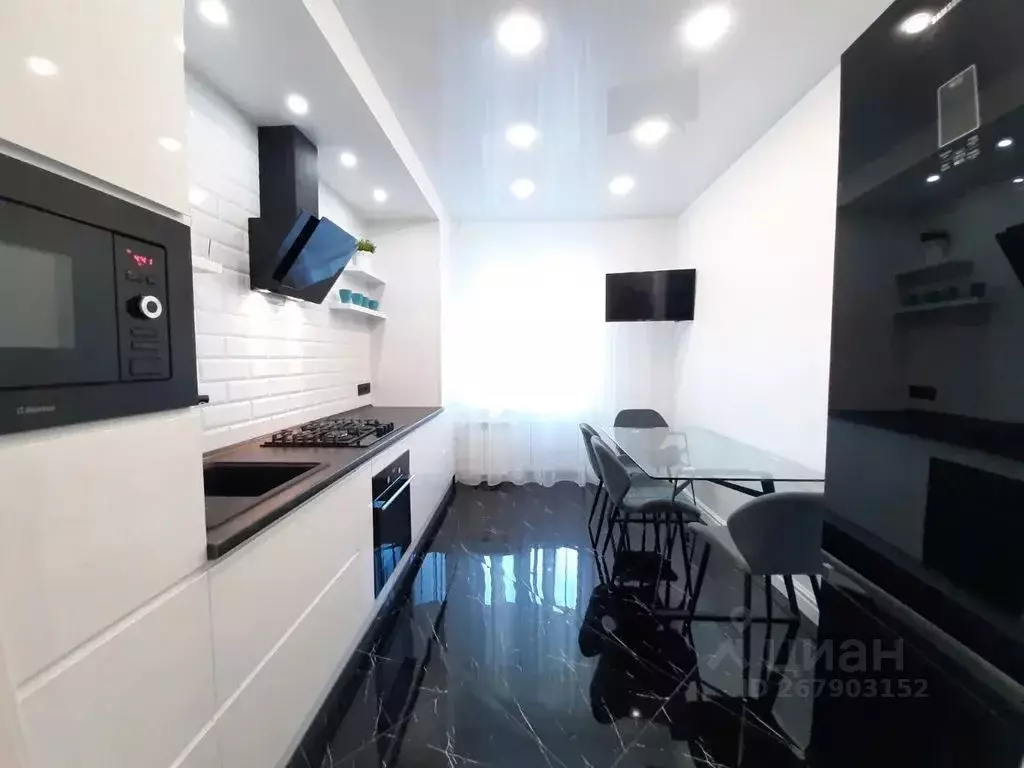 1-к кв. Калининградская область, Калининград Тихая ул., 1 (45.0 м) - Фото 2