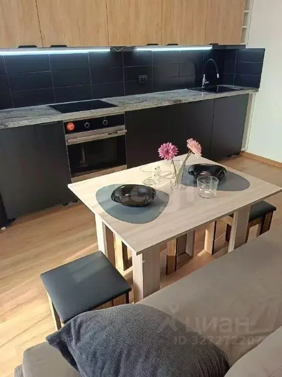 1-к кв. Свердловская область, Екатеринбург пер. Трамвайный, 2к4 (42.0 ... - Фото 1