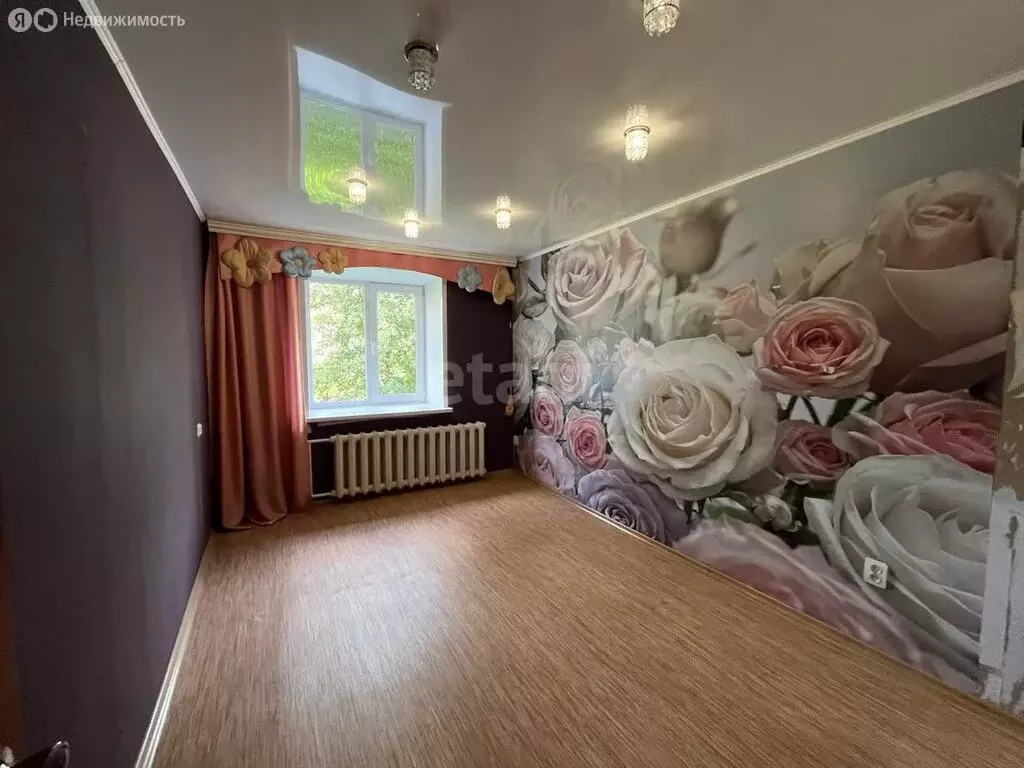 4-комнатная квартира: Можга, Садовая улица, 5 (83.2 м) - Фото 0