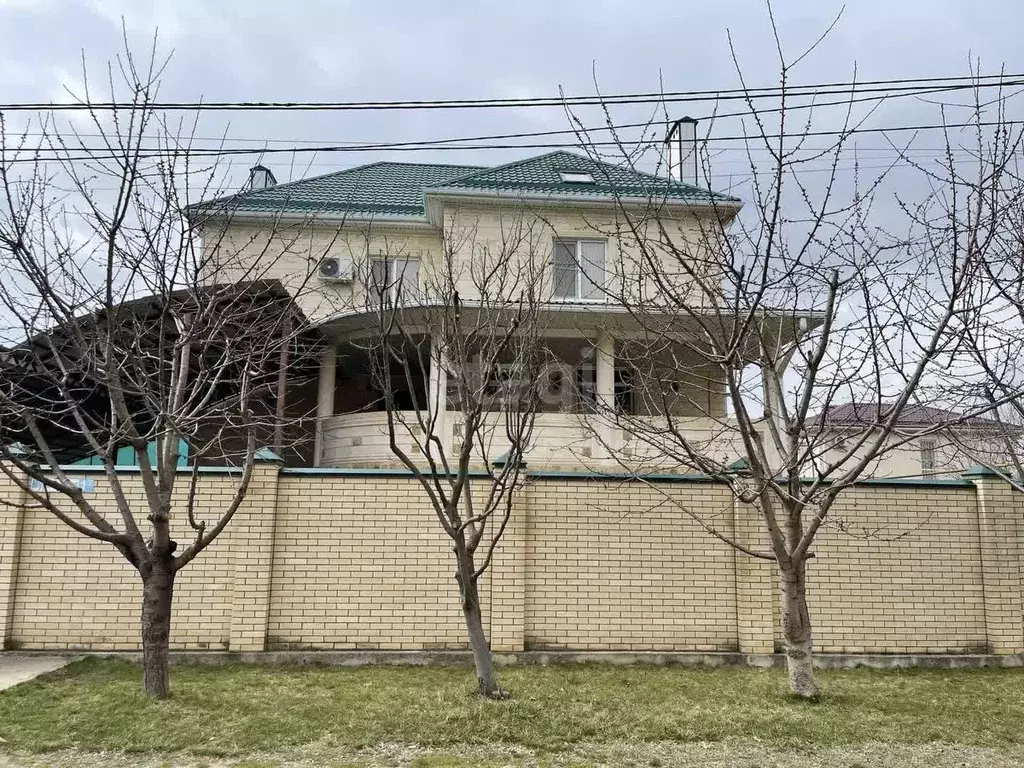 Дом в Краснодарский край, Краснодар ул. Мурманская (320 м) - Фото 1