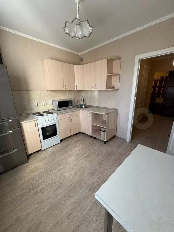 1-к. квартира, 40 м, 8/10 эт. - Фото 1