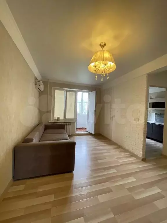 1-к. квартира, 40 м, 4/5 эт. - Фото 0
