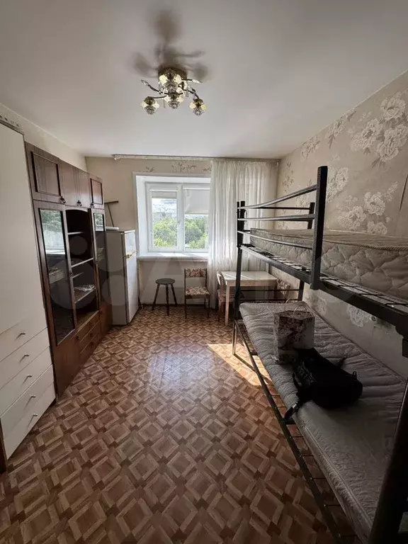 Комната 17 м в 5-к., 5/5 эт. - Фото 0