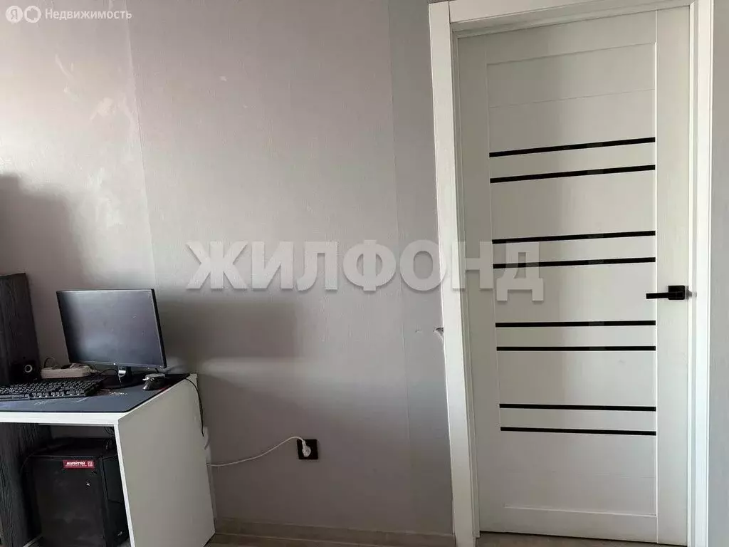 2-комнатная квартира: Абакан, Вокзальная улица, 16 (56.9 м) - Фото 1