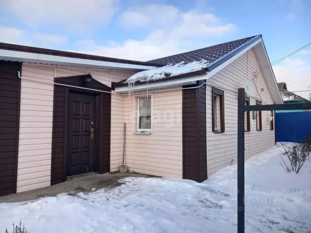 Дом в Белгородская область, Губкинский городской округ, Жилин Колодезь ... - Фото 0