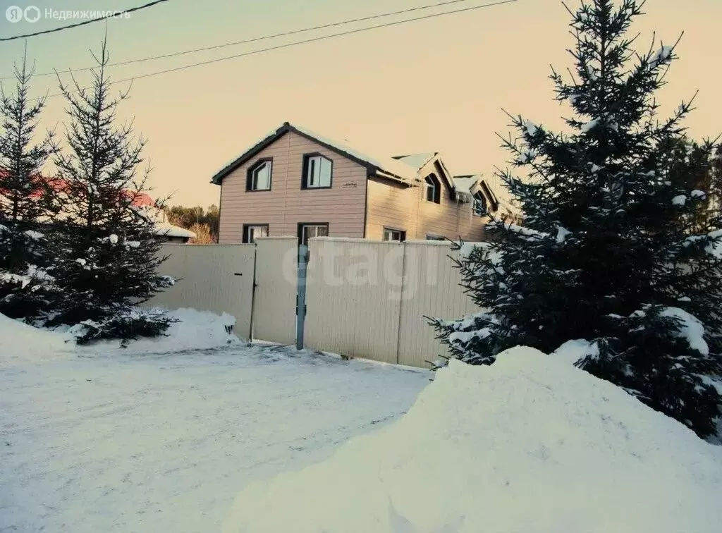 Дом в посёлок Утулик, Магистральная улица (155 м) - Фото 1