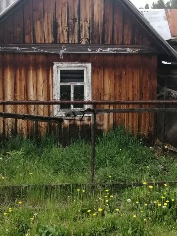 Дом в Свердловская область, Туринский городской округ, пос. Фабричное ... - Фото 1