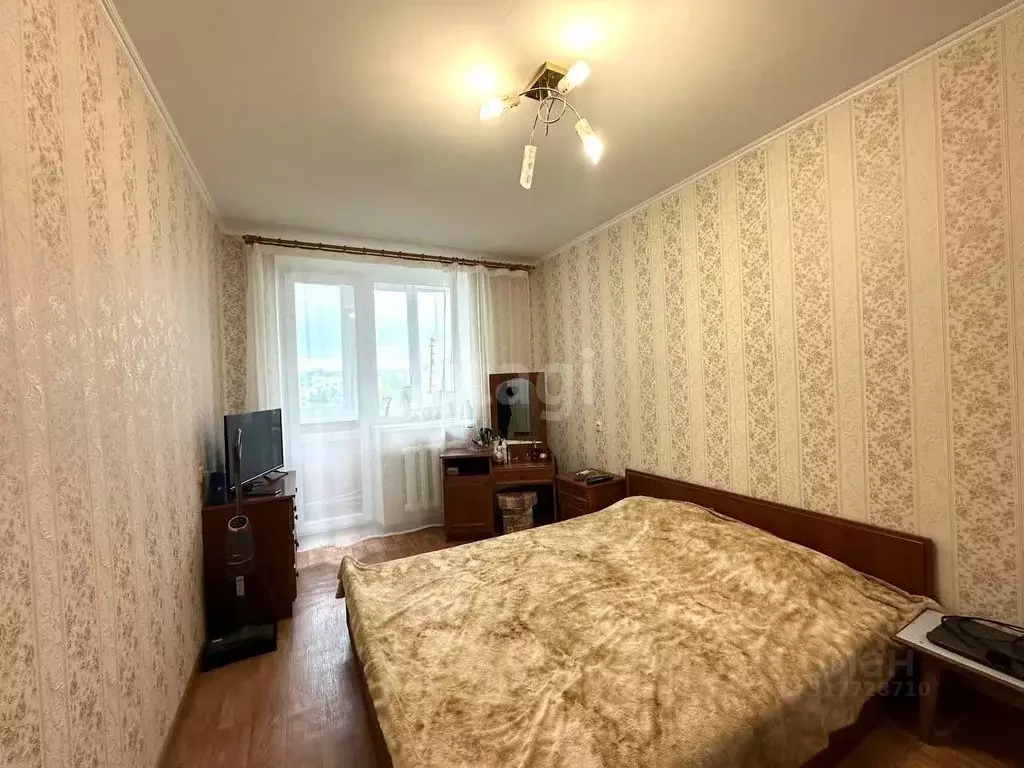 3-к кв. Крым, Симферополь ул. Аэрофлотская (68.5 м) - Фото 1