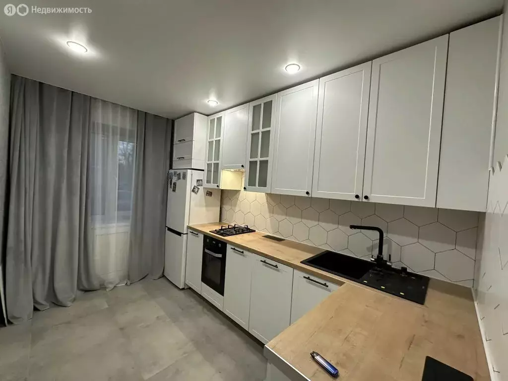 3-комнатная квартира: Екатеринбург, улица Олега Кошевого, 36 (54 м) - Фото 1