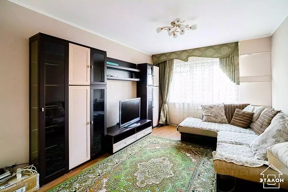 3-к кв. Омская область, Омск Съездовская ул., 50 (63.0 м) - Фото 2