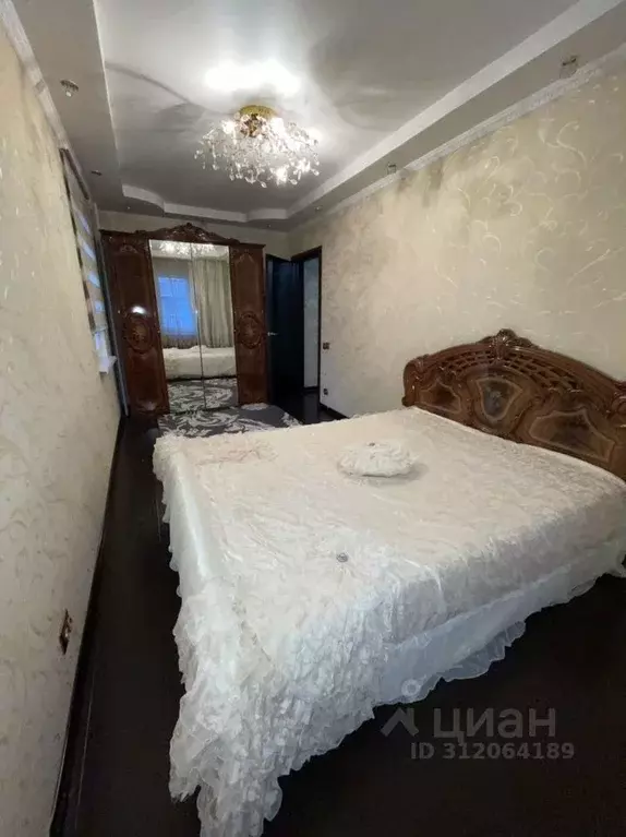 2-к кв. Красноярский край, Красноярск ул. Алексеева, 24к1 (64.0 м) - Фото 0