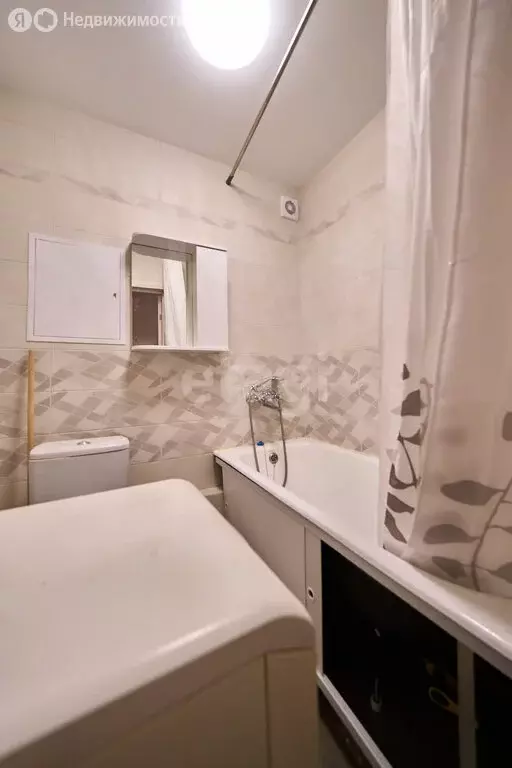 1-комнатная квартира: Хабаровск, улица Гамарника, 43 (35 м) - Фото 0