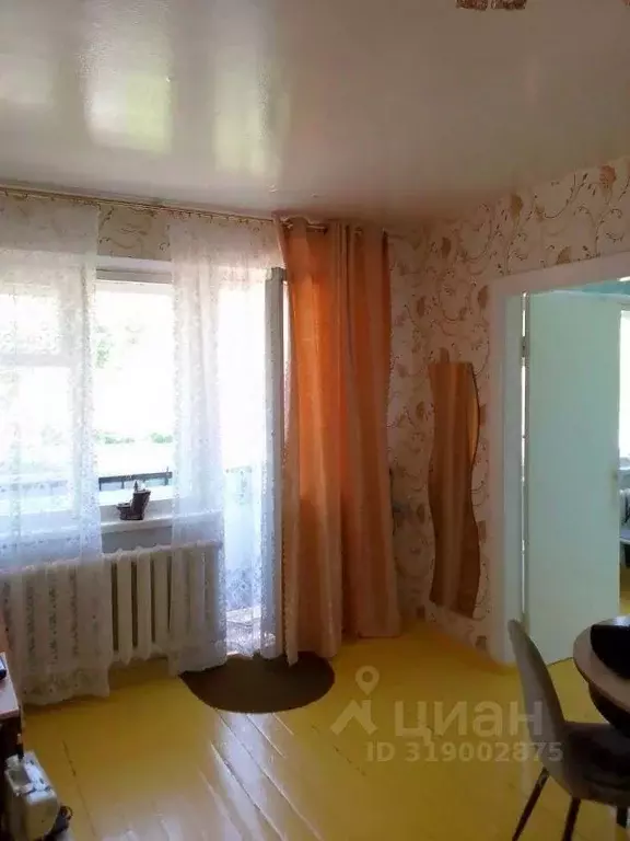 3-к кв. Иркутская область, Усть-Илимск ул. 50 лет ВЛКСМ, 8 (48.1 м) - Фото 0