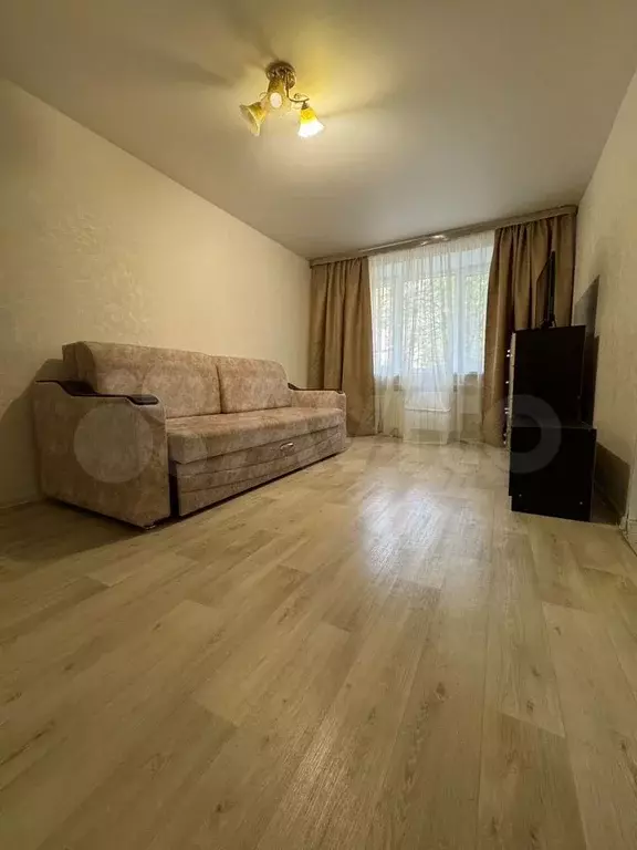 1-к. квартира, 32 м, 2/5 эт. - Фото 1