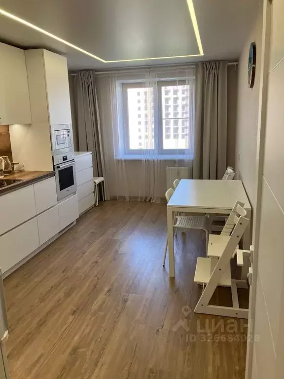 4-к кв. Вологодская область, Череповец Октябрьский просп., 94 (85.0 м) - Фото 2