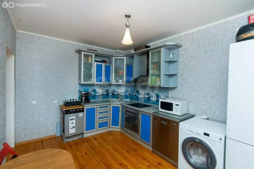 3-комнатная квартира: Тюмень, Депутатская улица, 80 (104.4 м) - Фото 1