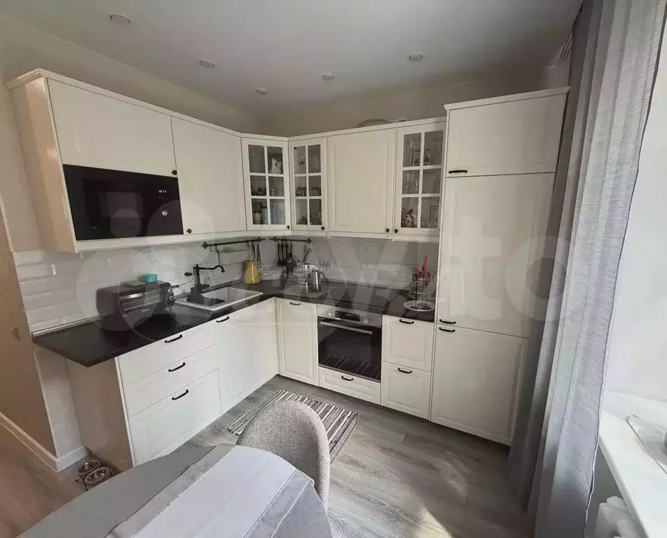 2-к. квартира, 66 м, 4/10 эт. - Фото 0