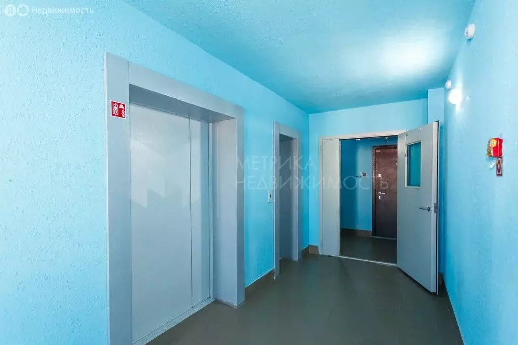 2-комнатная квартира: Тюмень, улица Павла Шарова, 9к1 (67.5 м) - Фото 1